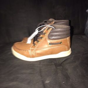 Boys shoes
